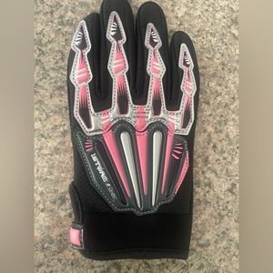 Riding gloves